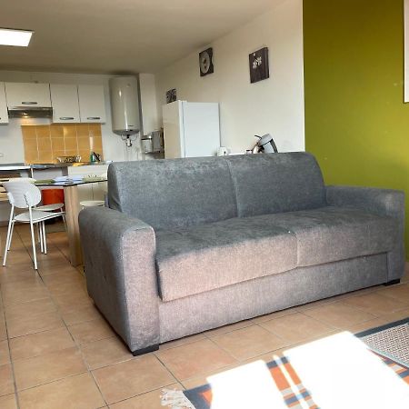 Immense Studio 51 Jusqu'A 4 Personnes Avec Vue Mer Saint-Denis Exteriör bild