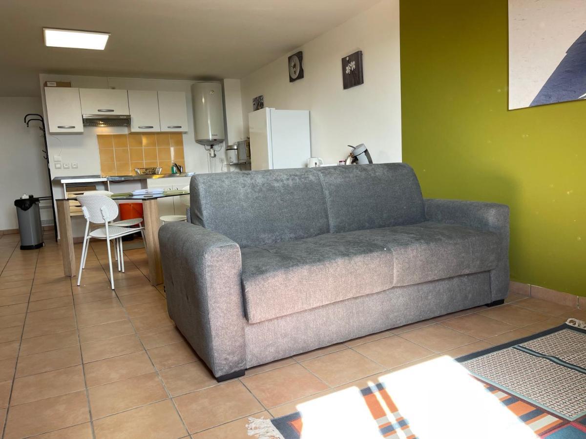 Immense Studio 51 Jusqu'A 4 Personnes Avec Vue Mer Saint-Denis Exteriör bild